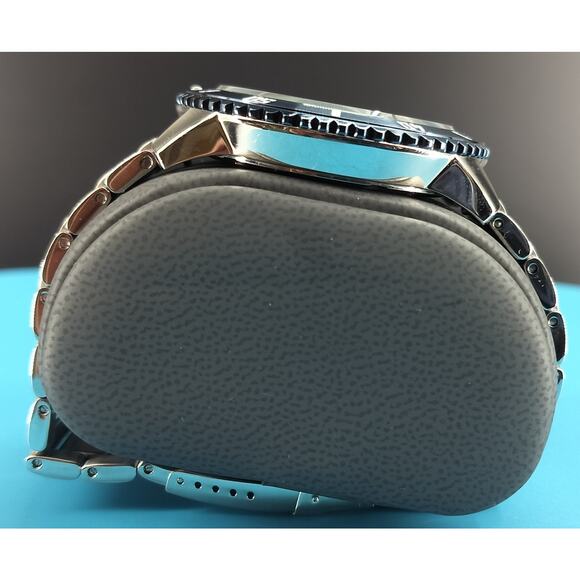 Perry Ellis Mens Arctic Sailing Blue Sunray Dial Stainless Stain Watch 02006-02 - Picture 6 of 16